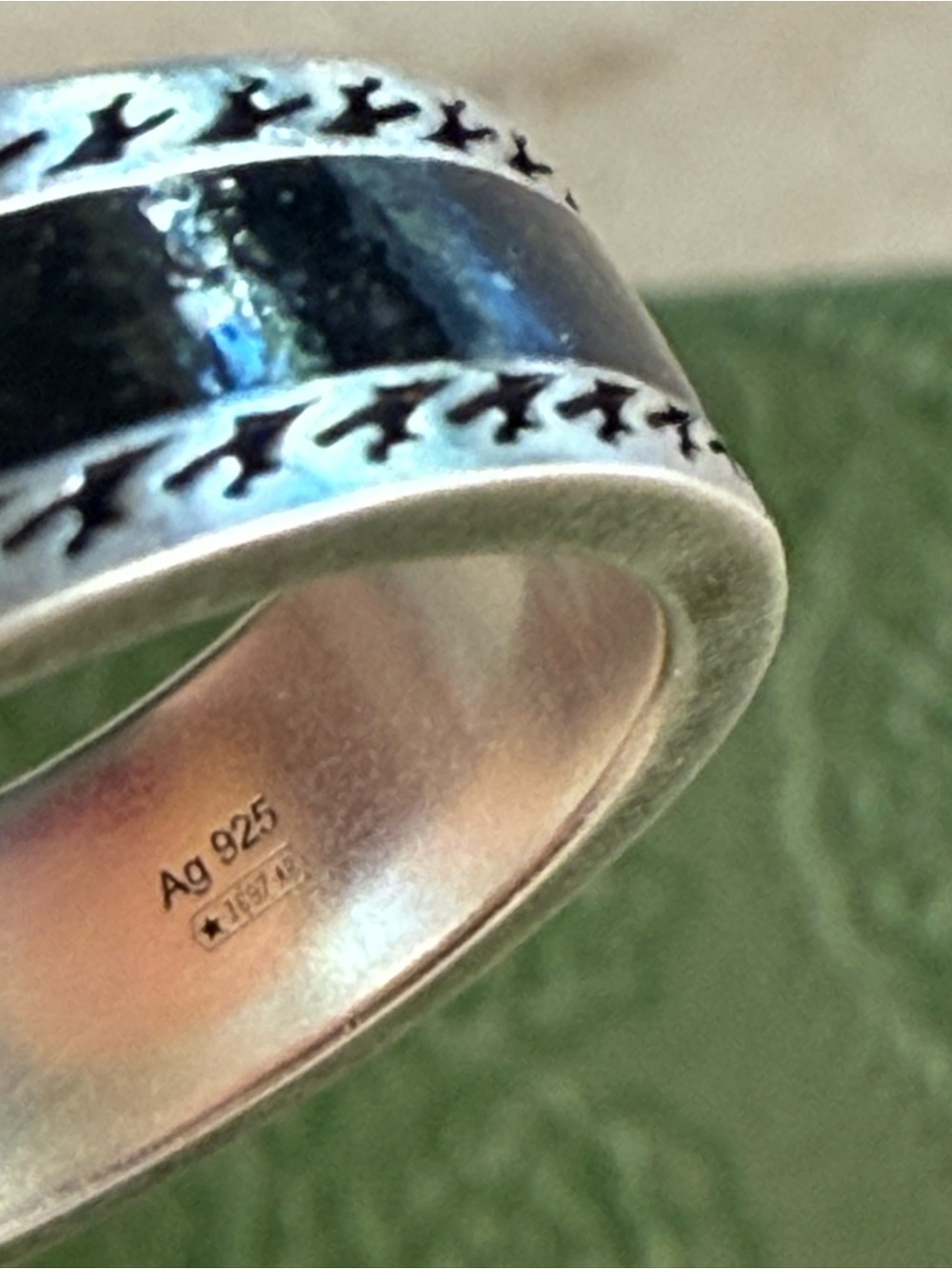 NWT GUCCI INTERLOCKING G RING STERLING SILVER BLACK ENAMEL DESIGNER SIZE: 19 - Picture 8 of 12